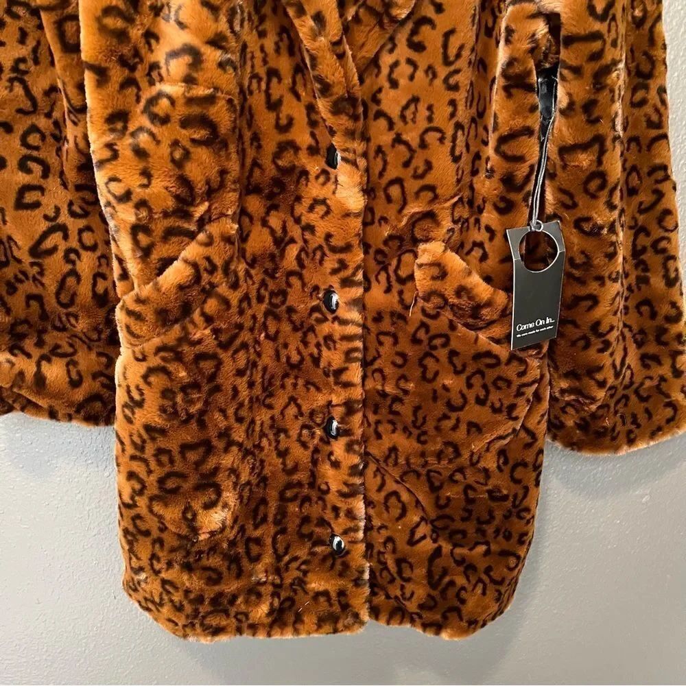 Revolve, Privacy Please Addison Coat in Leopard - Picture 6 of 13